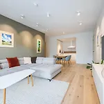 Apartament Haus Apartment#luxury Residential#balcony#free Parking *