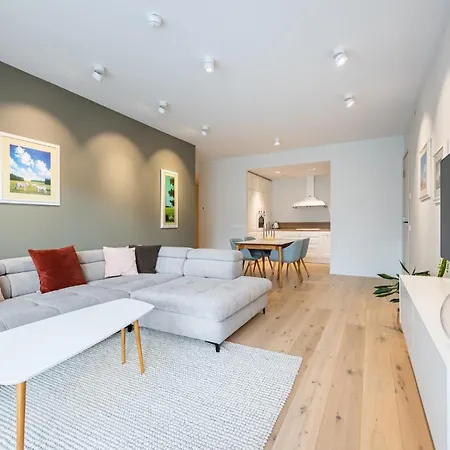 Korter Haus Apartment#luxury Residential#balcony#free Parking *