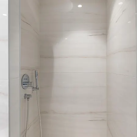 Haus Apartment#luxury Residential#balcony#free Parking Apartamento *