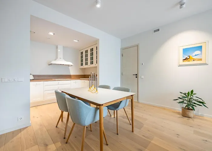 Haus Apartment#luxury Residential#balcony#free Parking *