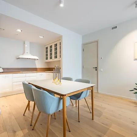 Haus Apartment#luxury Residential#balcony#free Parking *